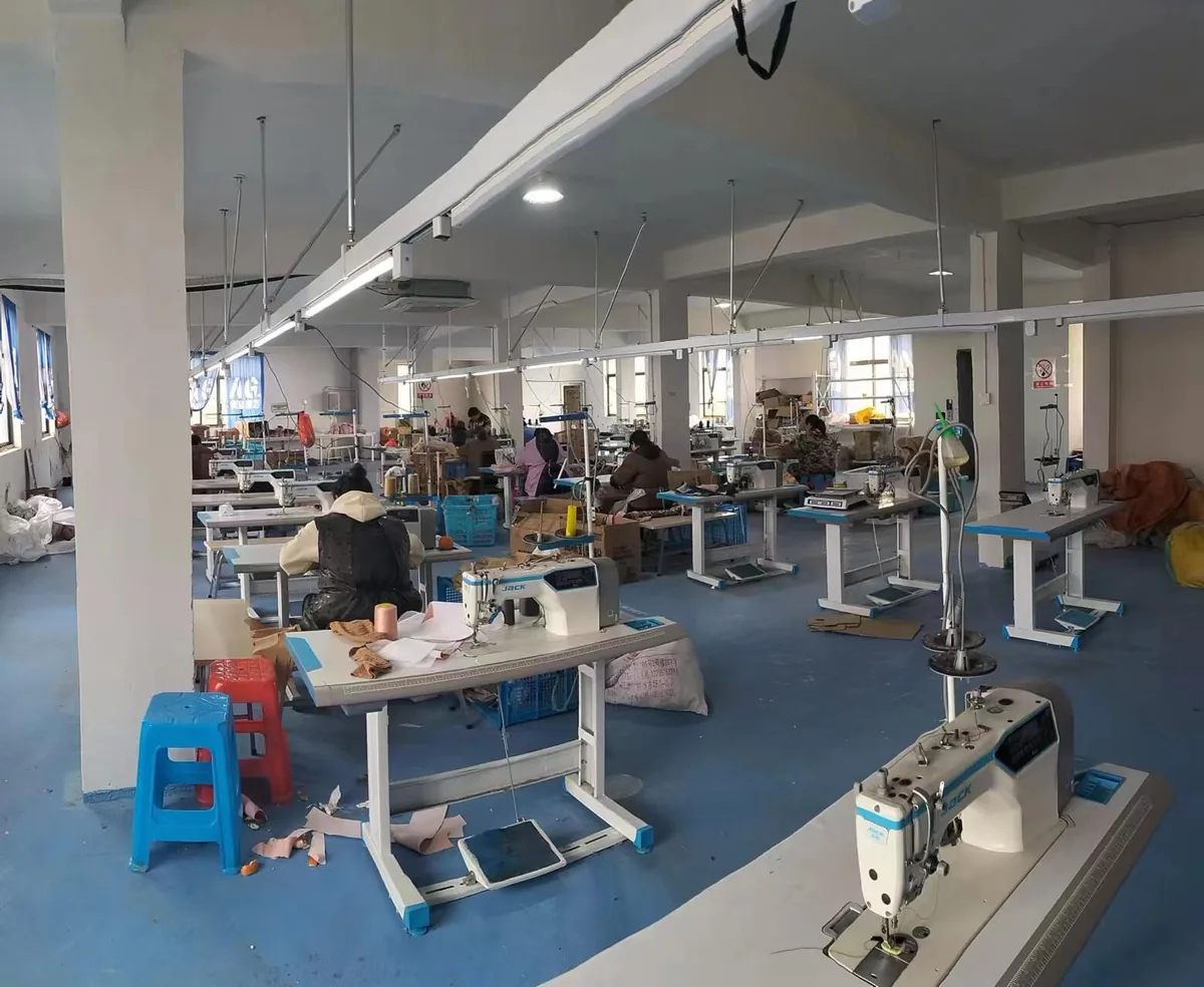 Huanji sewing workstations